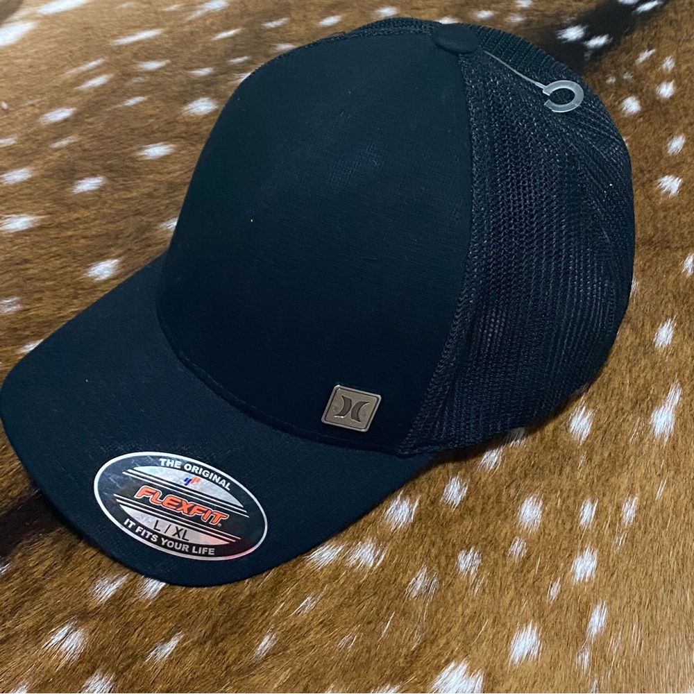 L-XL Hurley Flex Fit Hate Black